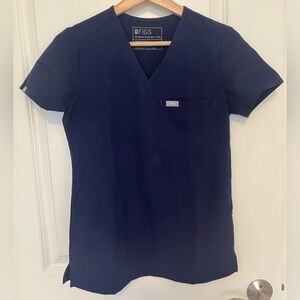 FIGS Catarina Scrub Top